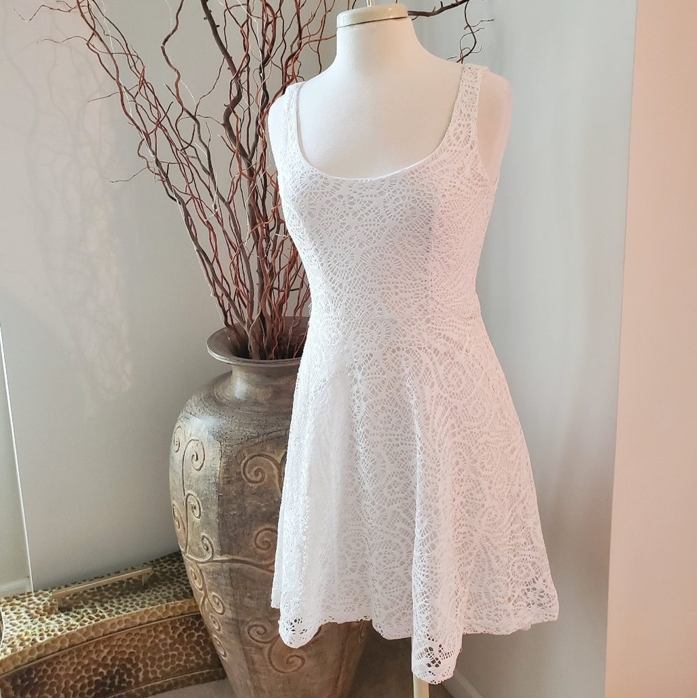 APT 9 Fitted Lace Dress
